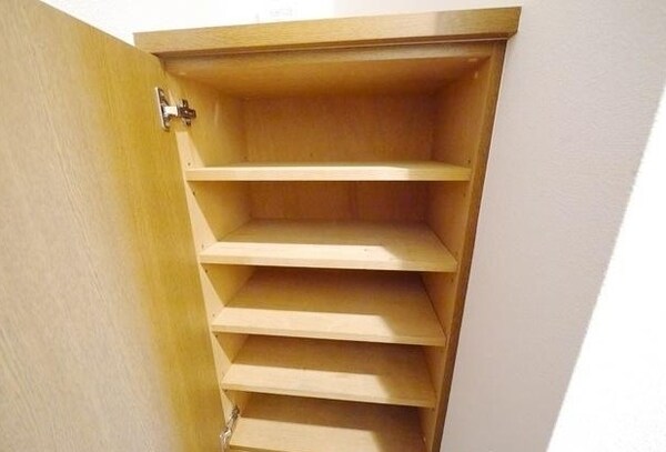 収納(同仕様写真)