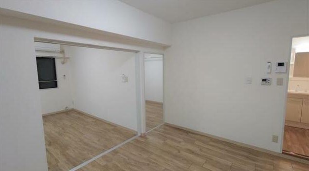 物件内観写真11　(※別室参考写真)