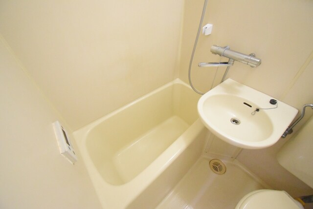 物件内観写真5　(同仕様写真)