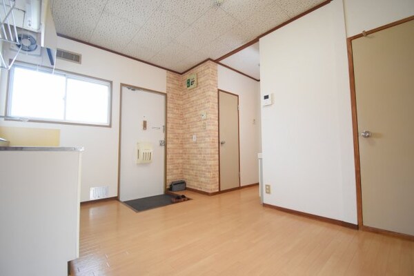 居室(別部屋参考写真)