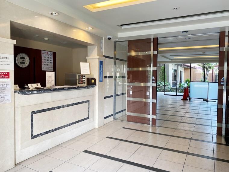 物件外観写真2　(建物の内部です)