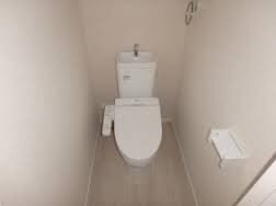 物件内観写真5　(同物件別部屋参考写真です。)