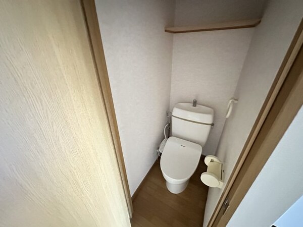 トイレ(※別室参考写真)