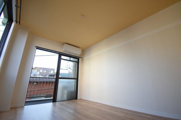 居室(※他の室内写真になります)