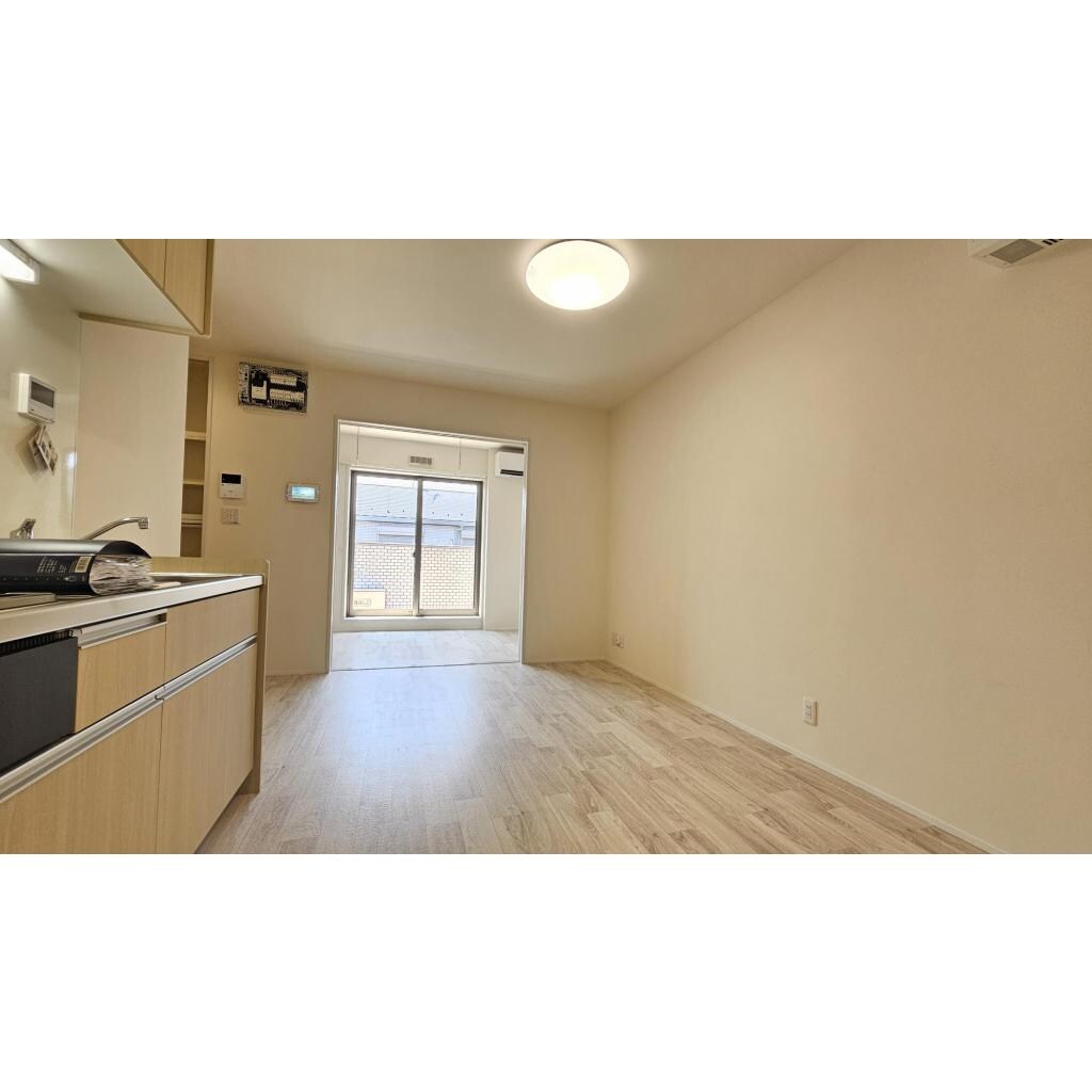 物件内観写真6　(リビング)