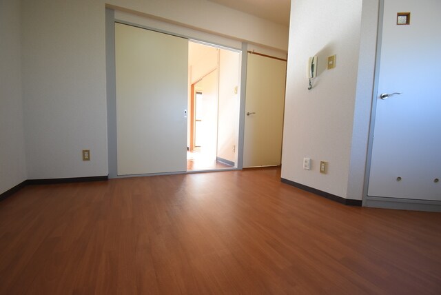 物件内観写真12　(※別室参考写真)