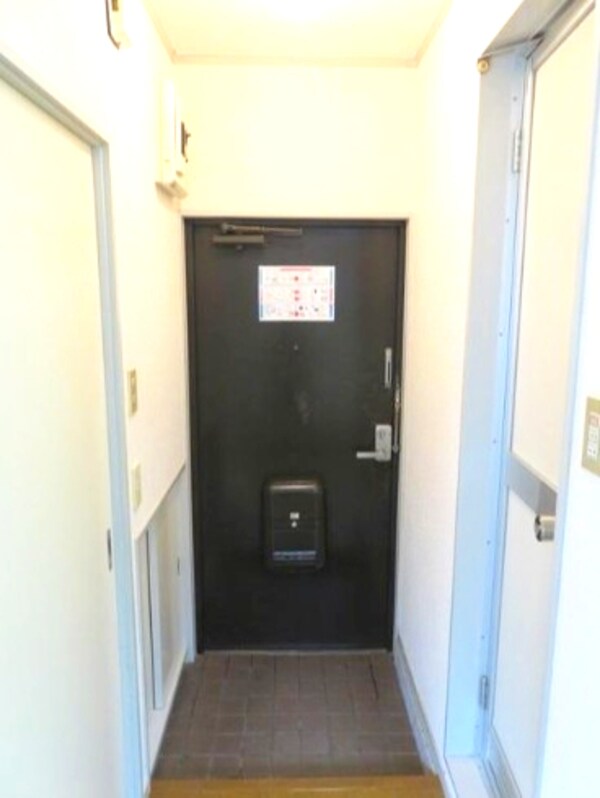 玄関(別部屋参考写真)