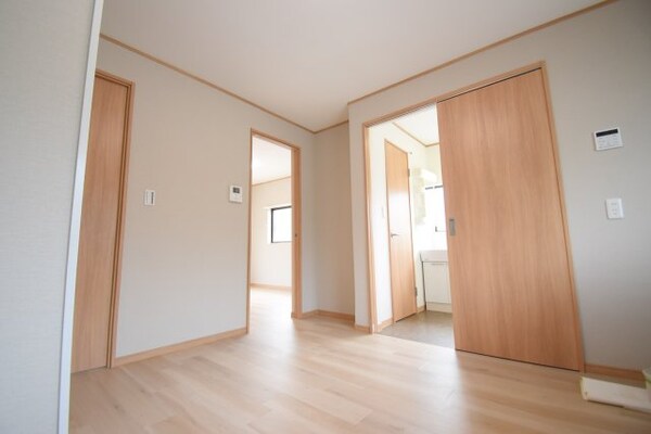 居室(別部屋参考写真)