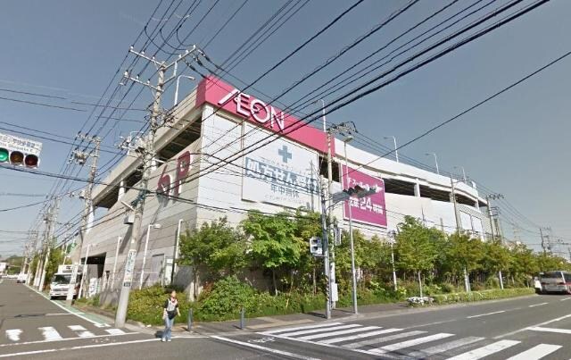 物件外観写真6　(イオン横浜新吉田店まで1,759ｍ)