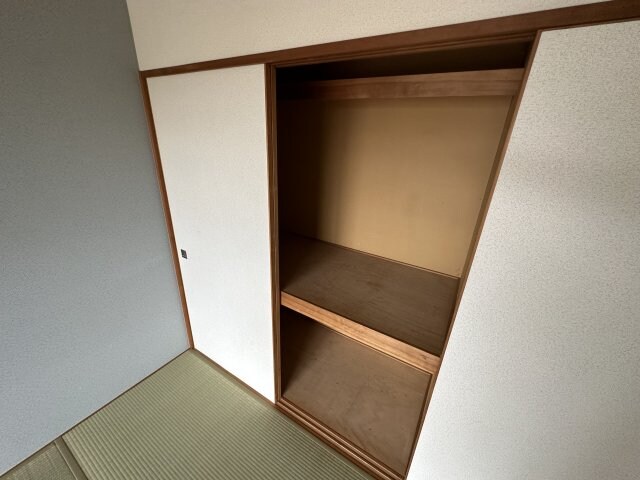 物件内観写真21　(※別室参考写真（洋室にリフォーム予定）)