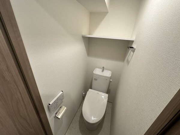 トイレ(※同物件別室参考写真)