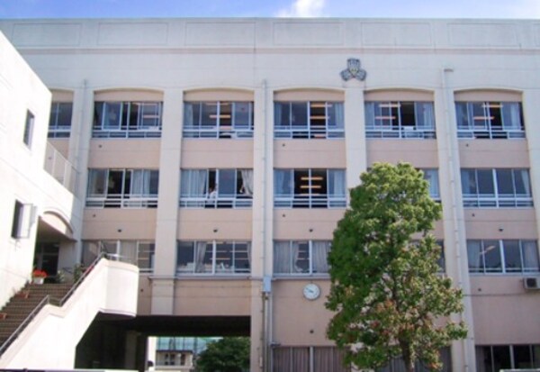 周辺環境(川崎市立西高津中学校 1122m)