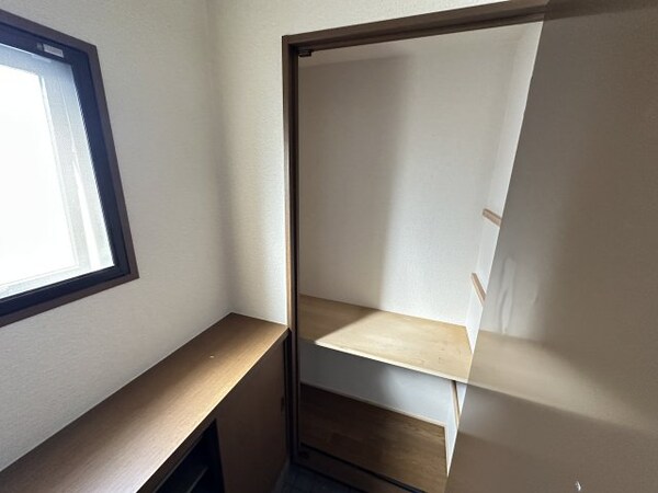 収納(※クリーニング前)