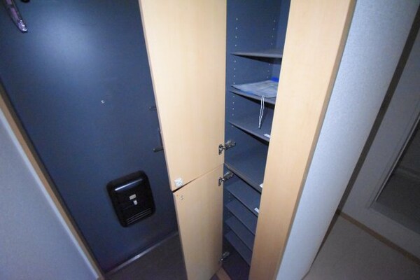 玄関(※別室参考写真)