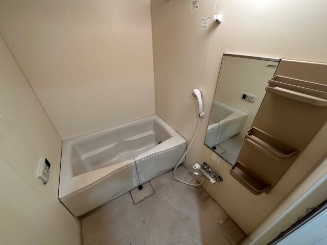 物件内観写真6　(※別室参考写真)