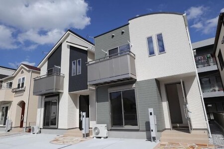 Ｂｌｕｅ　Ｓｋｙ　Ｔｅｒｒａｃｅ　（ブルースカイテラス）　２号棟外観写真