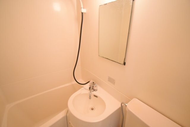 物件内観写真7　(他号室写真)