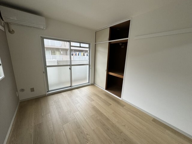 物件内観写真4　(同物件別部屋参考写真です。)