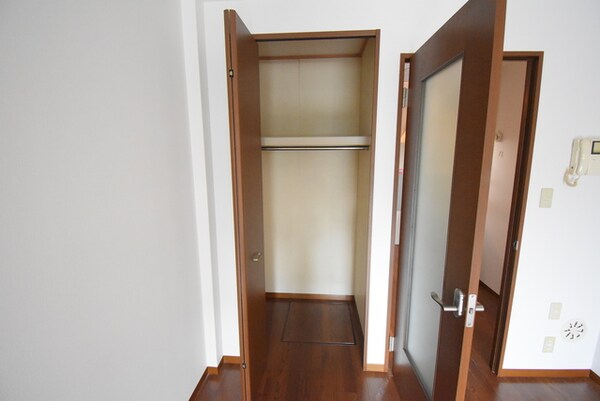 収納(同物件別部屋参考写真です。)