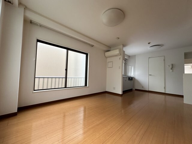 物件内観写真3　(※別室参考写真)