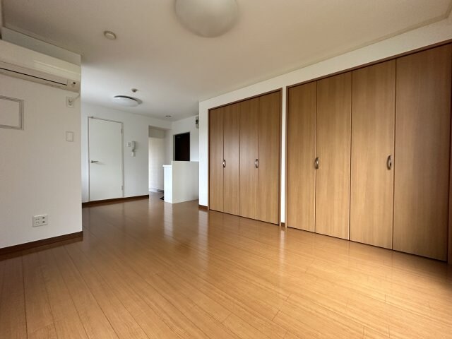 物件内観写真11　(※別室参考写真)