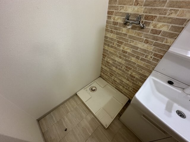 物件内観写真9　(※クリーニング前)