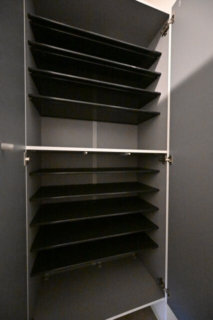 物件内観写真18　(靴入)