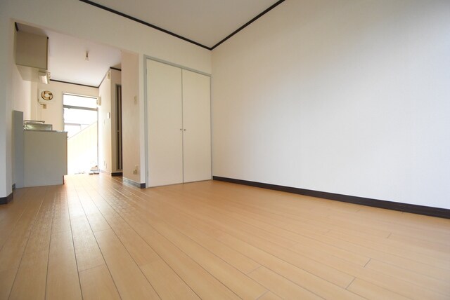 物件内観写真3　(※別室参考写真)