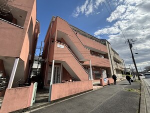 ロッシェル2番館2号棟外観写真