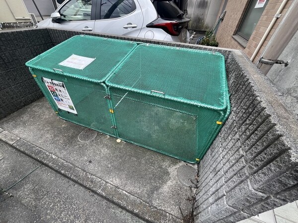敷地内/建物