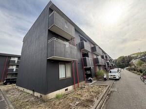 リバーテラス中の郷外観写真