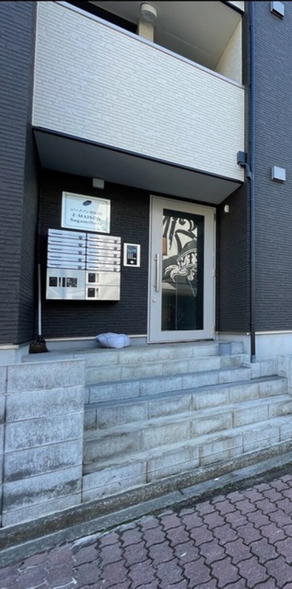 敷地内/建物