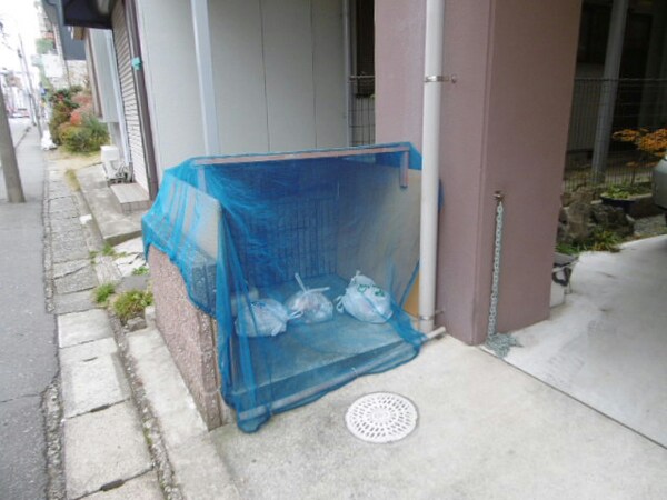 敷地内/建物