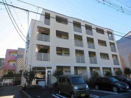 コモド　プレッソ外観写真