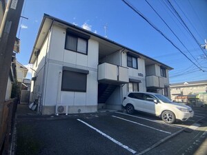 ロイヤルさがみ外観写真