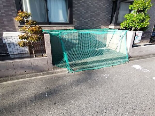 敷地内/建物