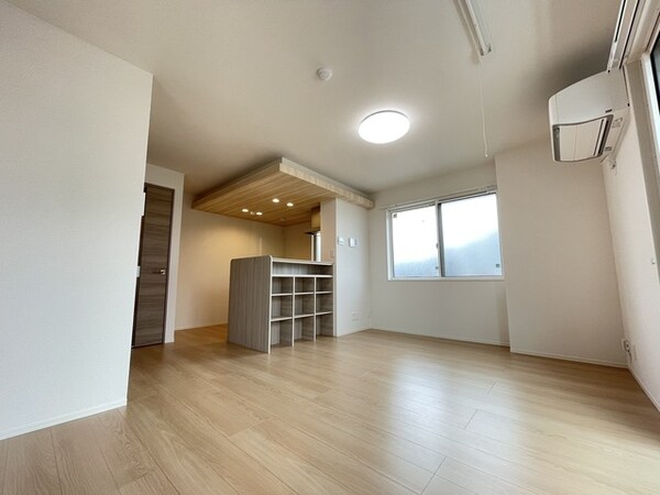 リビング(同施工会社参考写真です)