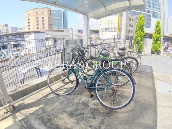 敷地内/建物(自転車置き場)