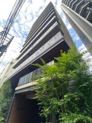 ジオ四谷三栄町外観写真