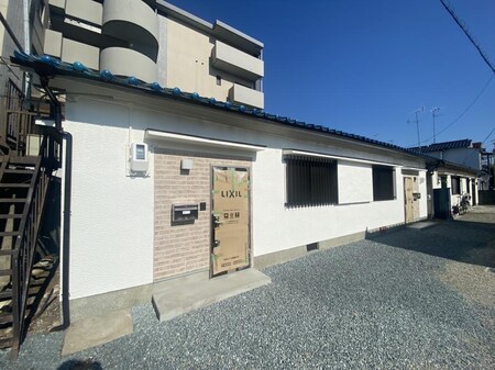 上ノ島町2丁目テラスハウス（リノベ）外観写真