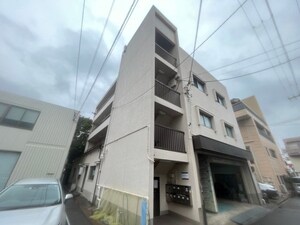 オリバーマンション外観写真