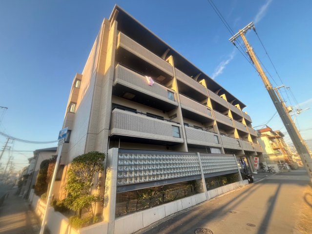 ラフィーネ井上