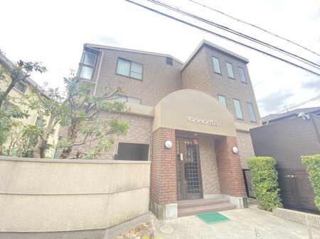 マンション賀苗外観写真