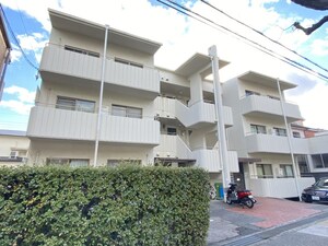 チャフル甲東外観写真