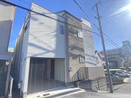 西宮市高塚町戸建外観写真