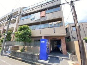 ダイドーメゾン甲子園口外観写真