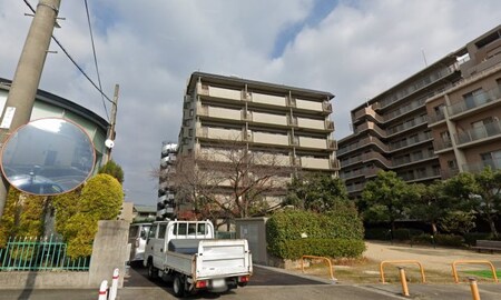 サニーハイツ逆瀬川外観写真