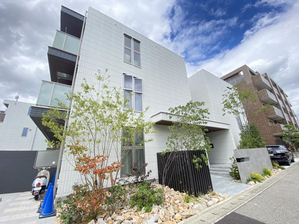 HEBELMAISON甲子園口北町EAST