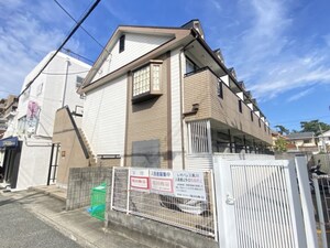 レオパレス夙川外観写真