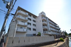 シャトー塚口外観写真